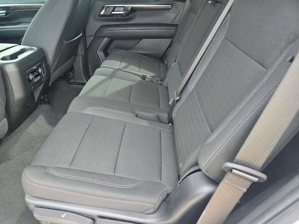 Used 2025 Chevrolet Tahoe LS RWD image 11
