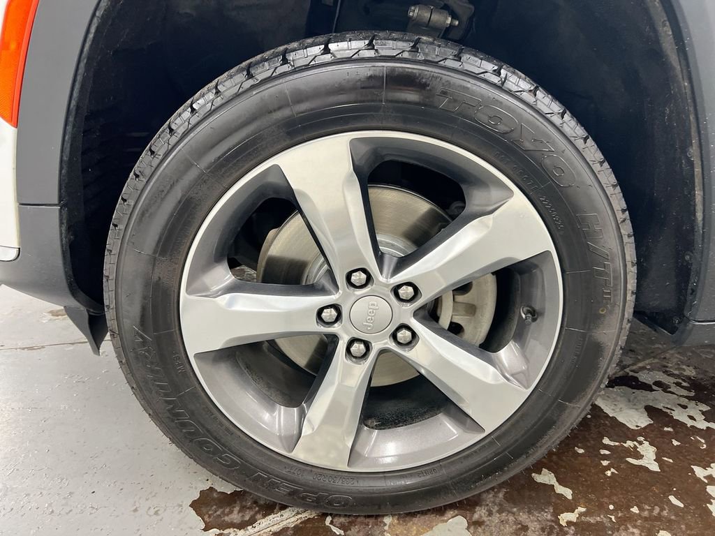 Used 2022 Jeep Grand Cherokee L Limited image 28