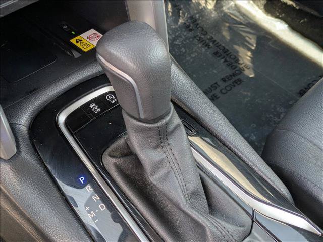 Used 2023 Toyota Corolla Cross XLE w/ Convenience Package AWD/4WD image 12