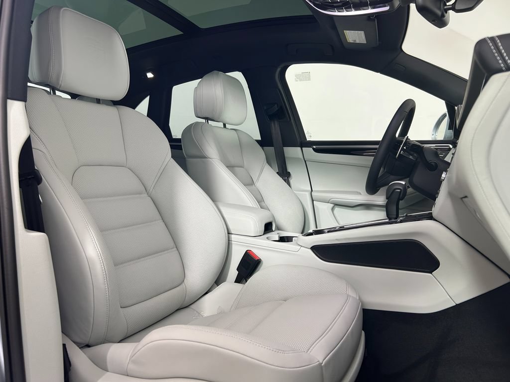 New 2026 Porsche Macan S AWD/4WD image 23