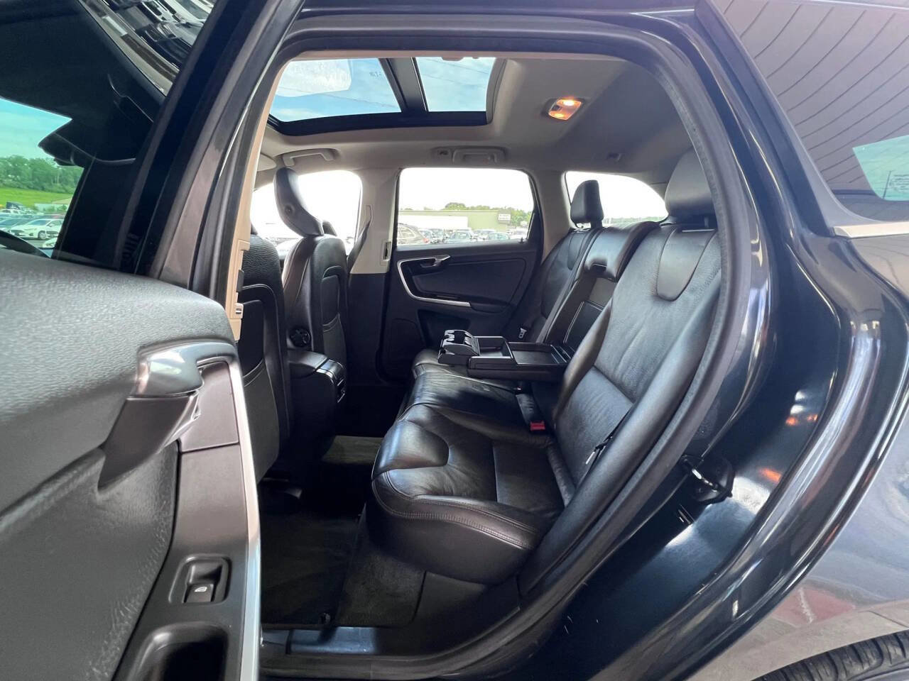 Used 2013 Volvo XC60 T6 image 14