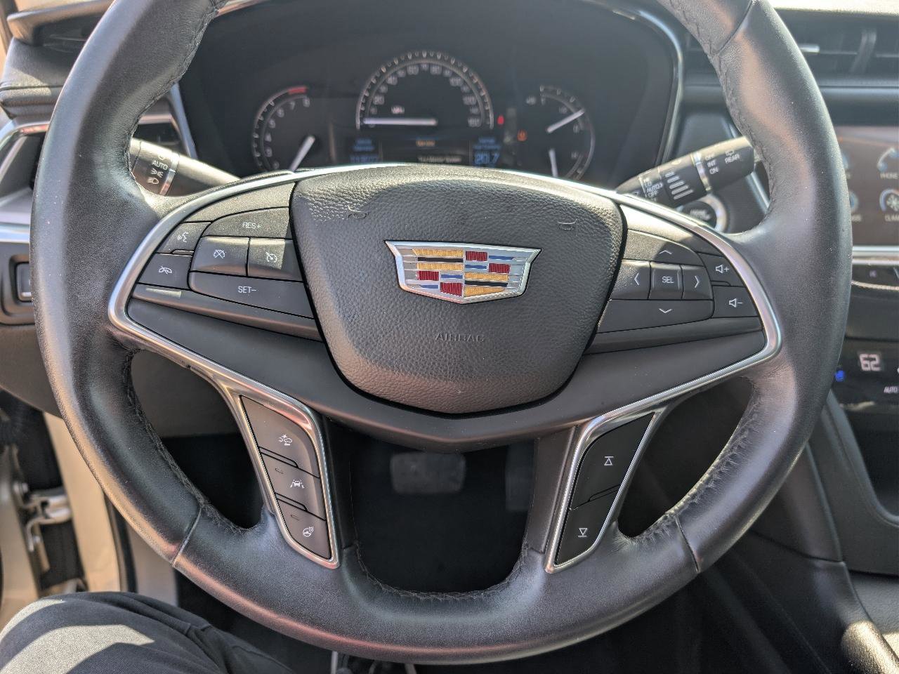 Used 2017 Cadillac XT5 Premium Luxury w/ Advanced Security Package image 17