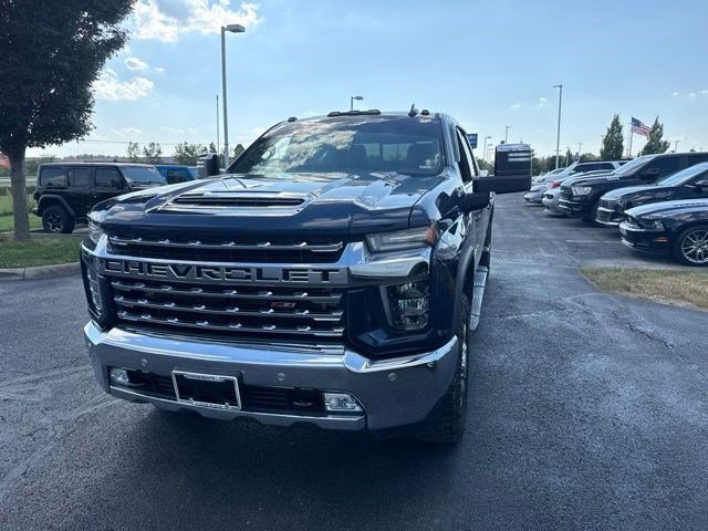 Used 2020 Chevrolet Silverado 3500 LTZ w/ LTZ Plus Package AWD/4WD image 3