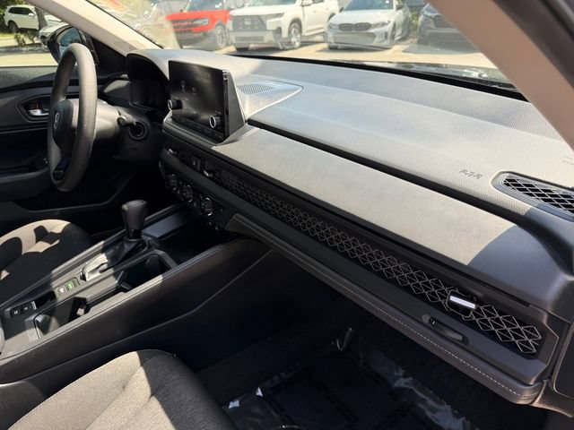 Used 2024 Honda Accord EX image 18