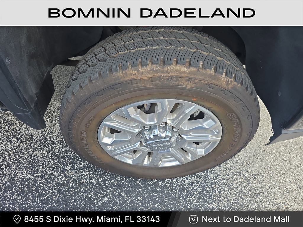 Used 2022 GMC Sierra 3500 Denali w/ Denali Ultimate Package image 10