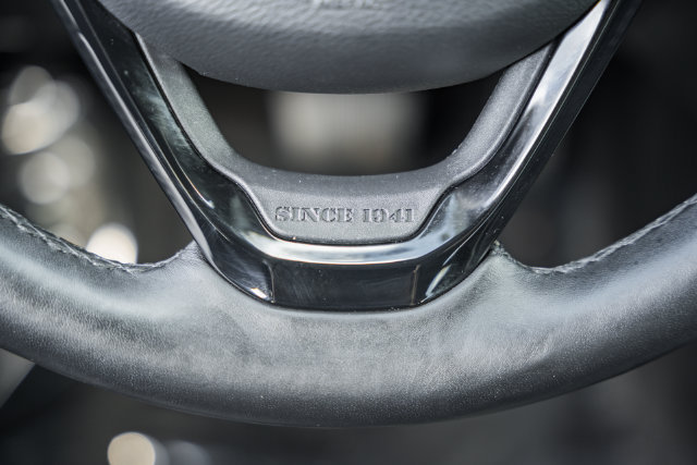 Used 2019 Jeep Cherokee Latitude Plus AWD/4WD image 31