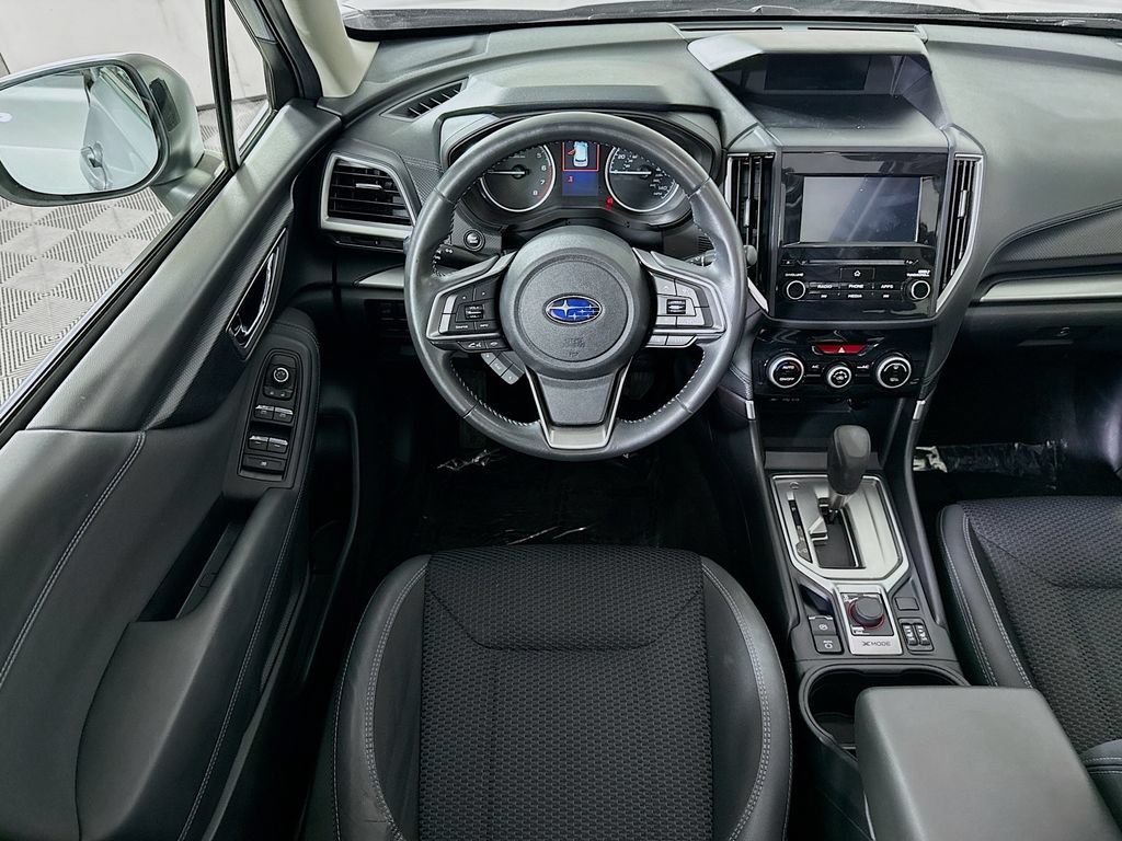 Used 2019 Subaru Forester Premium AWD/4WD image 3