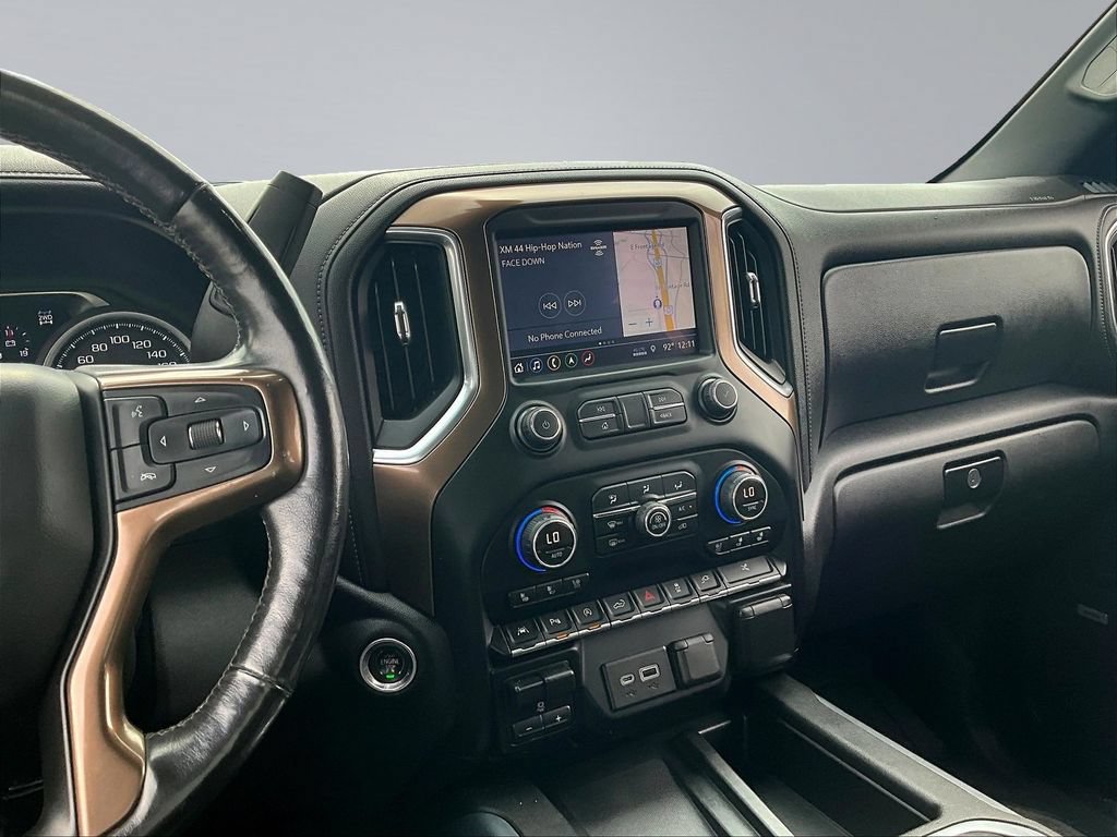 Used 2019 Chevrolet Silverado 1500 High Country w/ Technology Package AWD/4WD image 12
