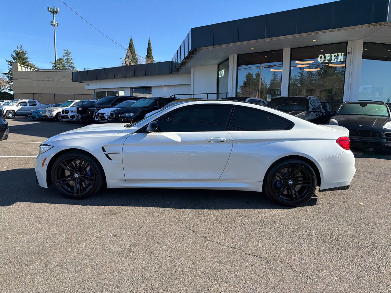 Used 2015 BMW M4 Coupe image 4
