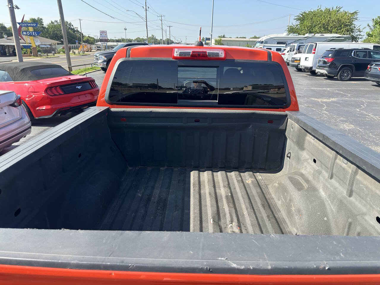 Used 2021 Chevrolet Colorado Z71 AWD/4WD image 12