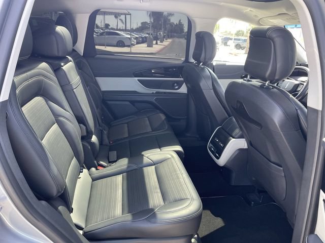 Used 2024 Lincoln Nautilus Reserve w/ Equipment Group 202A AWD/4WD image 27