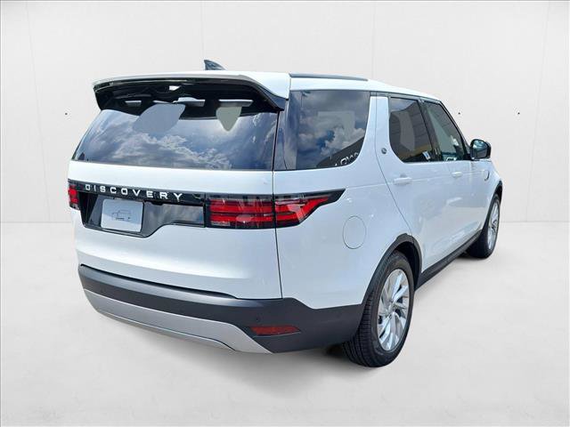 New 2025 Land Rover Discovery S image 5