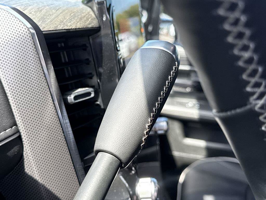 Used 2026 RAM 2500 Limited AWD/4WD image 16