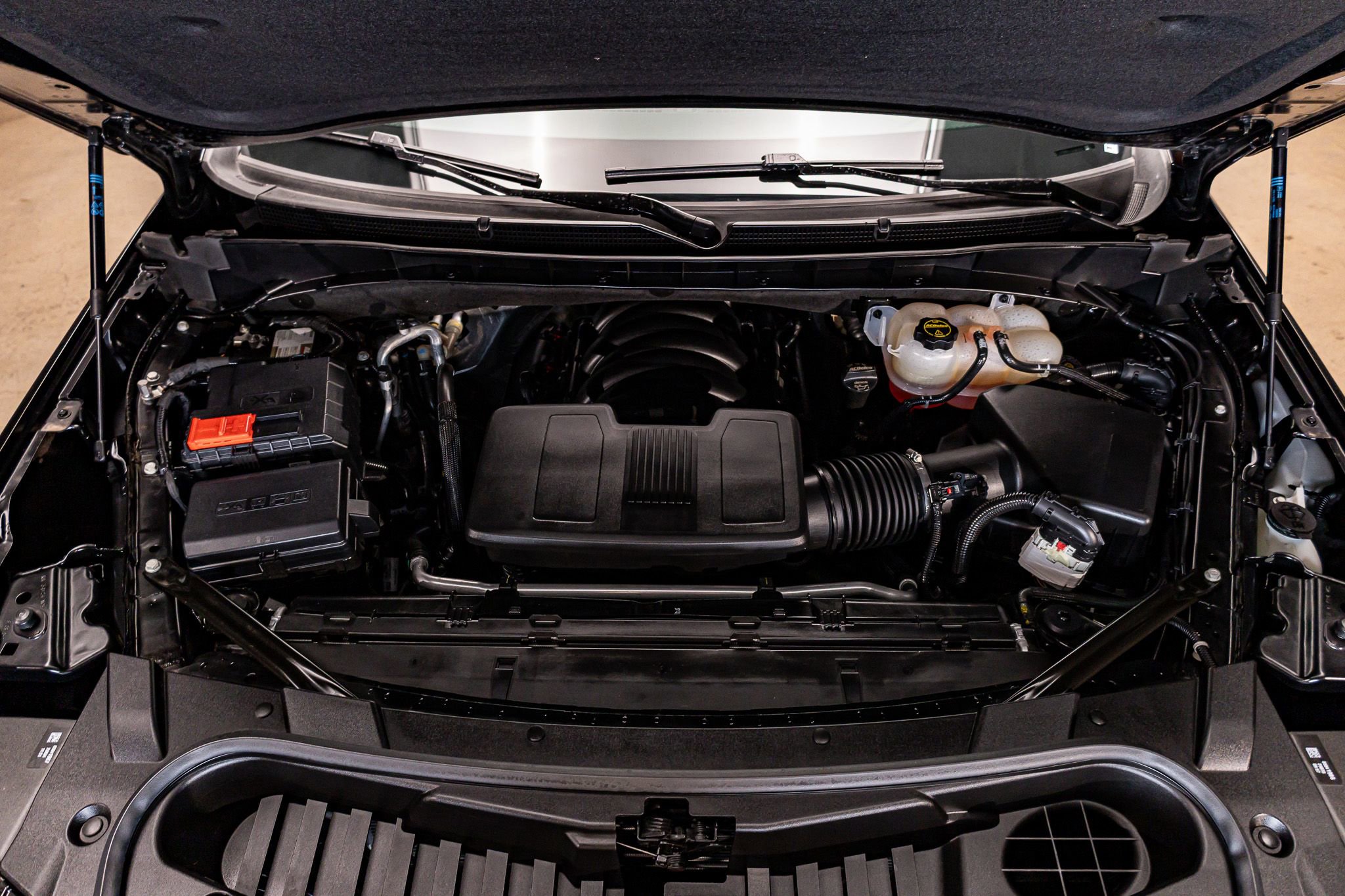 Used 2025 Cadillac Escalade Sport Platinum AWD/4WD image 32