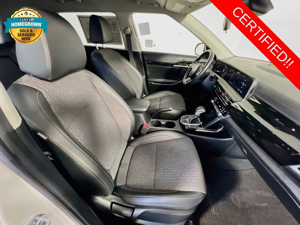 Certified 2025 Kia Seltos S FWD image 28