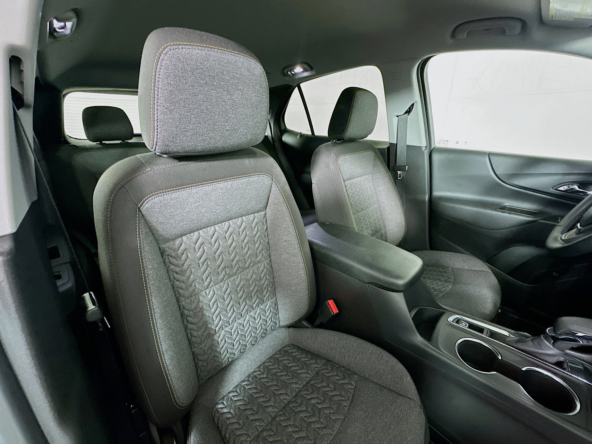 Used 2024 Chevrolet Equinox LT w/ LPO, Floor Liner Package FWD image 25