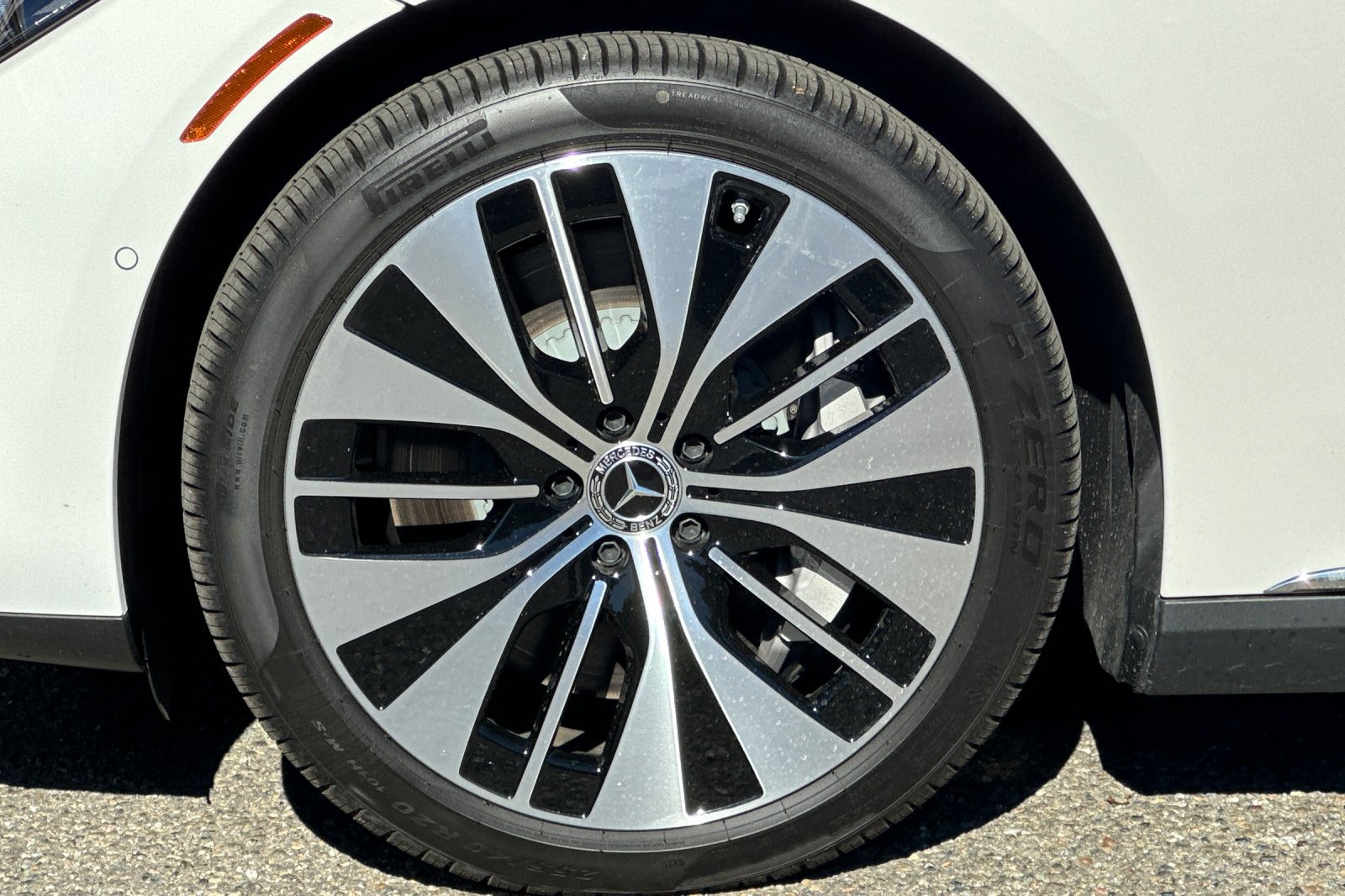 New 2025 Mercedes-Benz EQE 350+ 4MATIC Sedan image 10