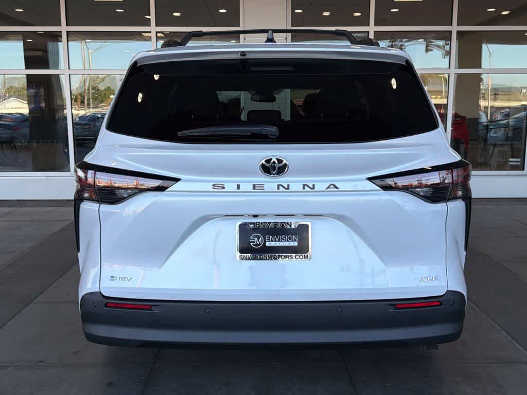 New 2026 Toyota Sienna XLE FWD image 11