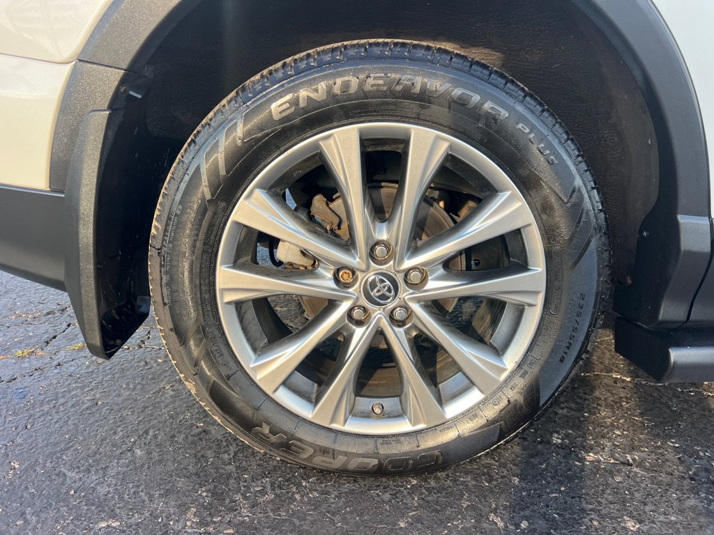Used 2017 Toyota RAV4 Limited AWD/4WD image 45