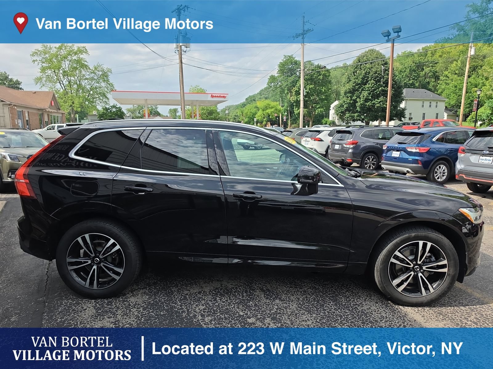 Used 2020 Volvo XC60 T5 Momentum w/ Protection Package Premier AWD/4WD image 4