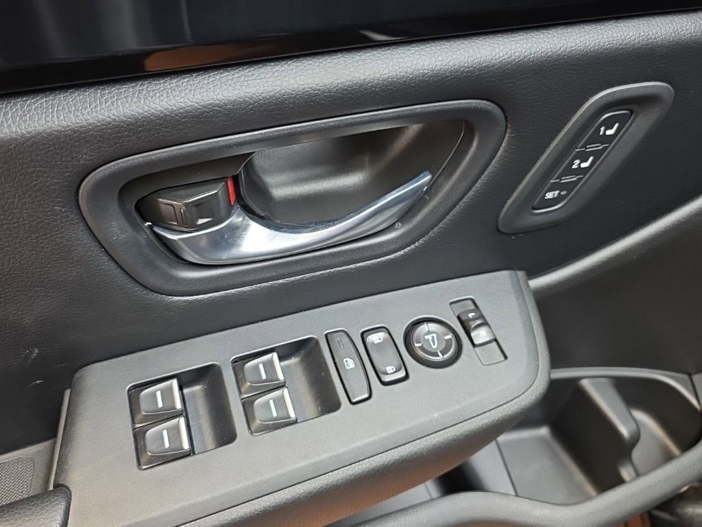 Used 2023 Honda Pilot Touring image 27