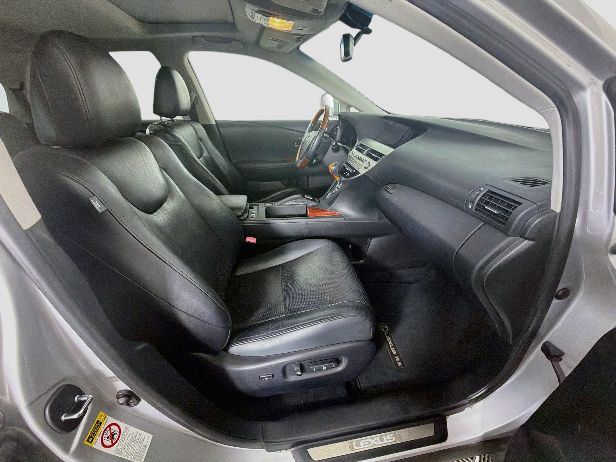 Used 2012 Lexus RX 450h AWD w/ Premium Pkg image 32