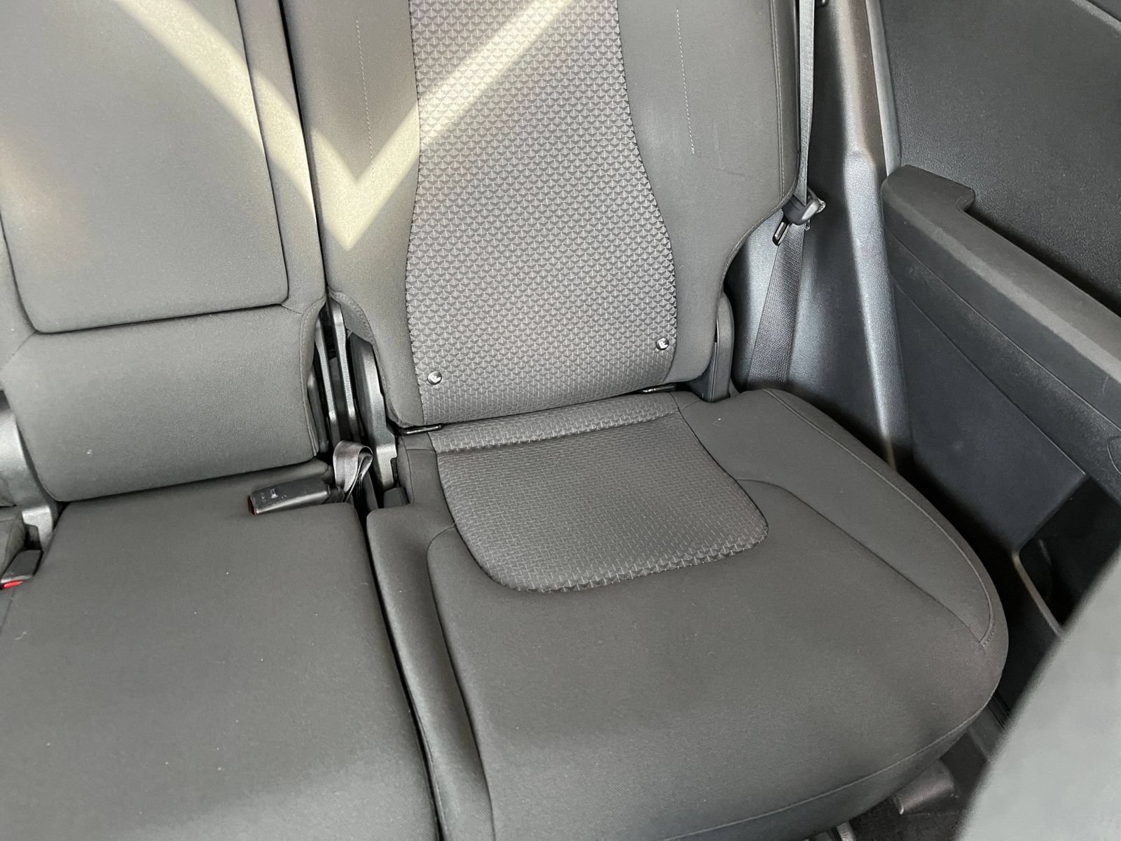 Used 2026 Kia Sportage LX FWD image 37