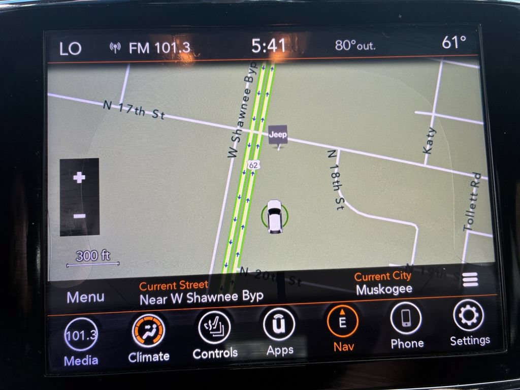 Used 2020 Jeep Grand Cherokee Limited AWD/4WD image 11