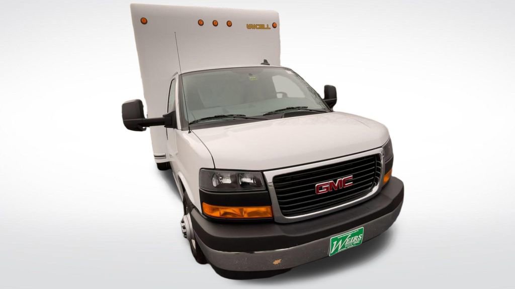 New 2025 GMC Savana 3500 w/ Power Convenience Package image 3