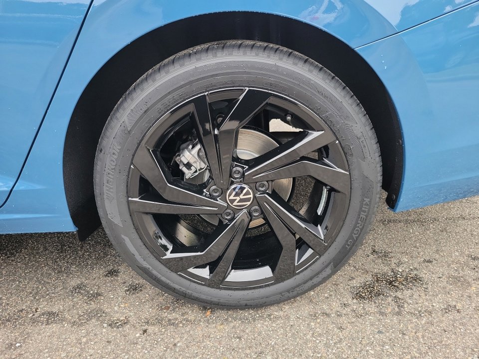 New 2026 Volkswagen Jetta SE image 27