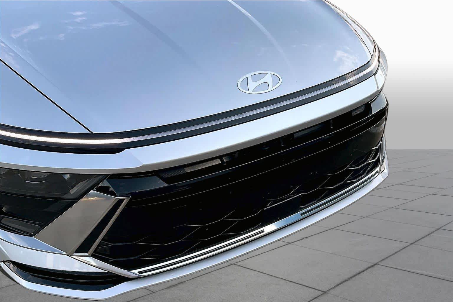 Used 2025 Hyundai Sonata SEL FWD image 26