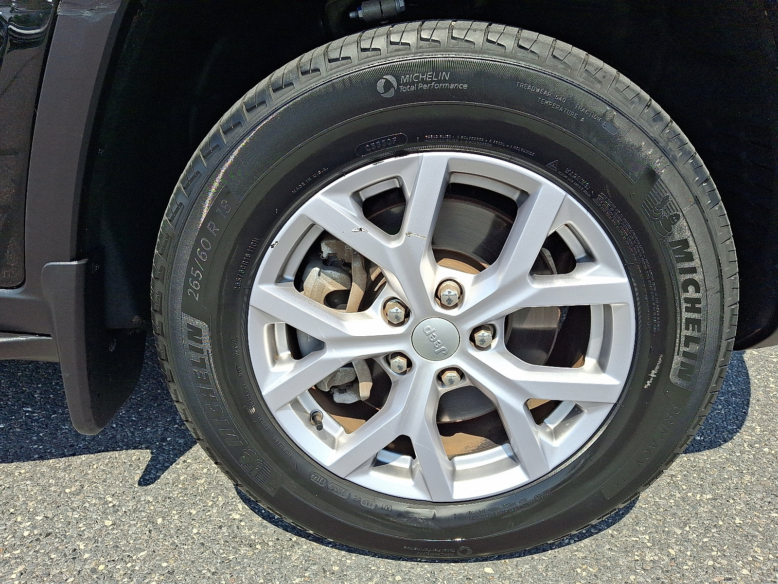 Used 2022 Jeep Grand Cherokee L Limited AWD/4WD image 9