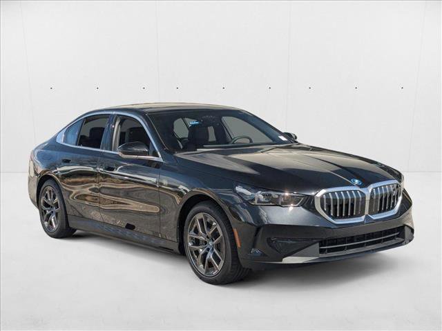 Used 2025 BMW i5 xDrive40 w/ Premium Package image 7