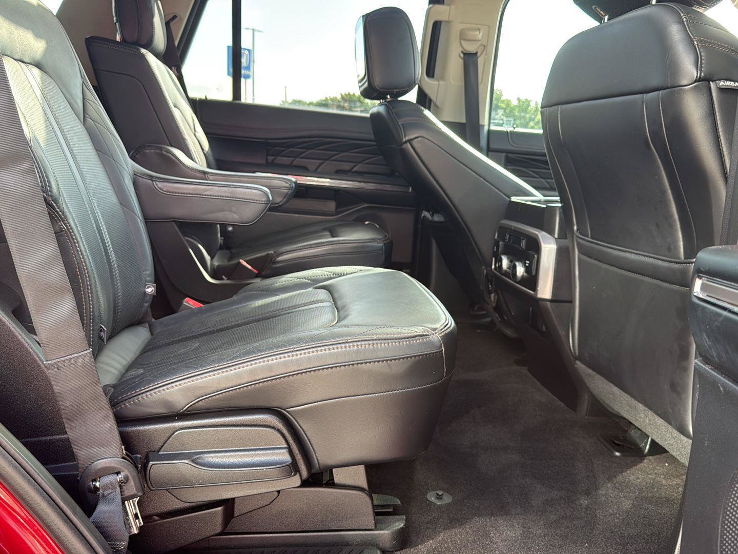 Used 2019 Ford Expedition Platinum RWD image 46