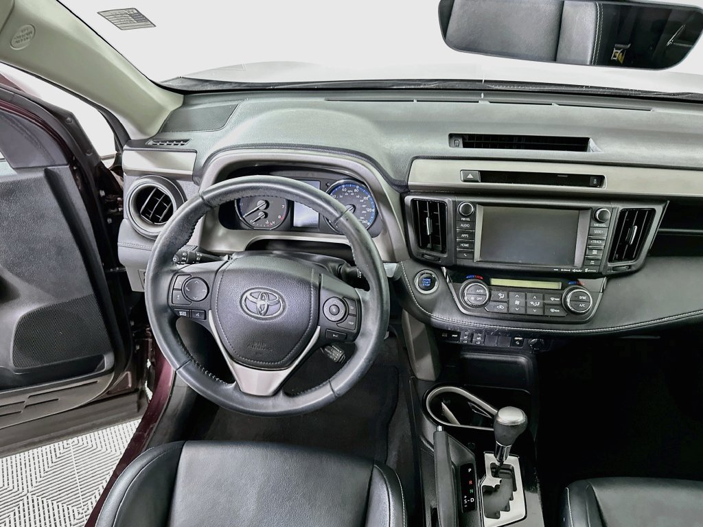 Used 2016 Toyota RAV4 Limited FWD image 19