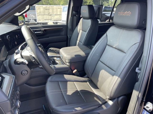New 2026 Chevrolet Suburban High Country AWD/4WD image 11
