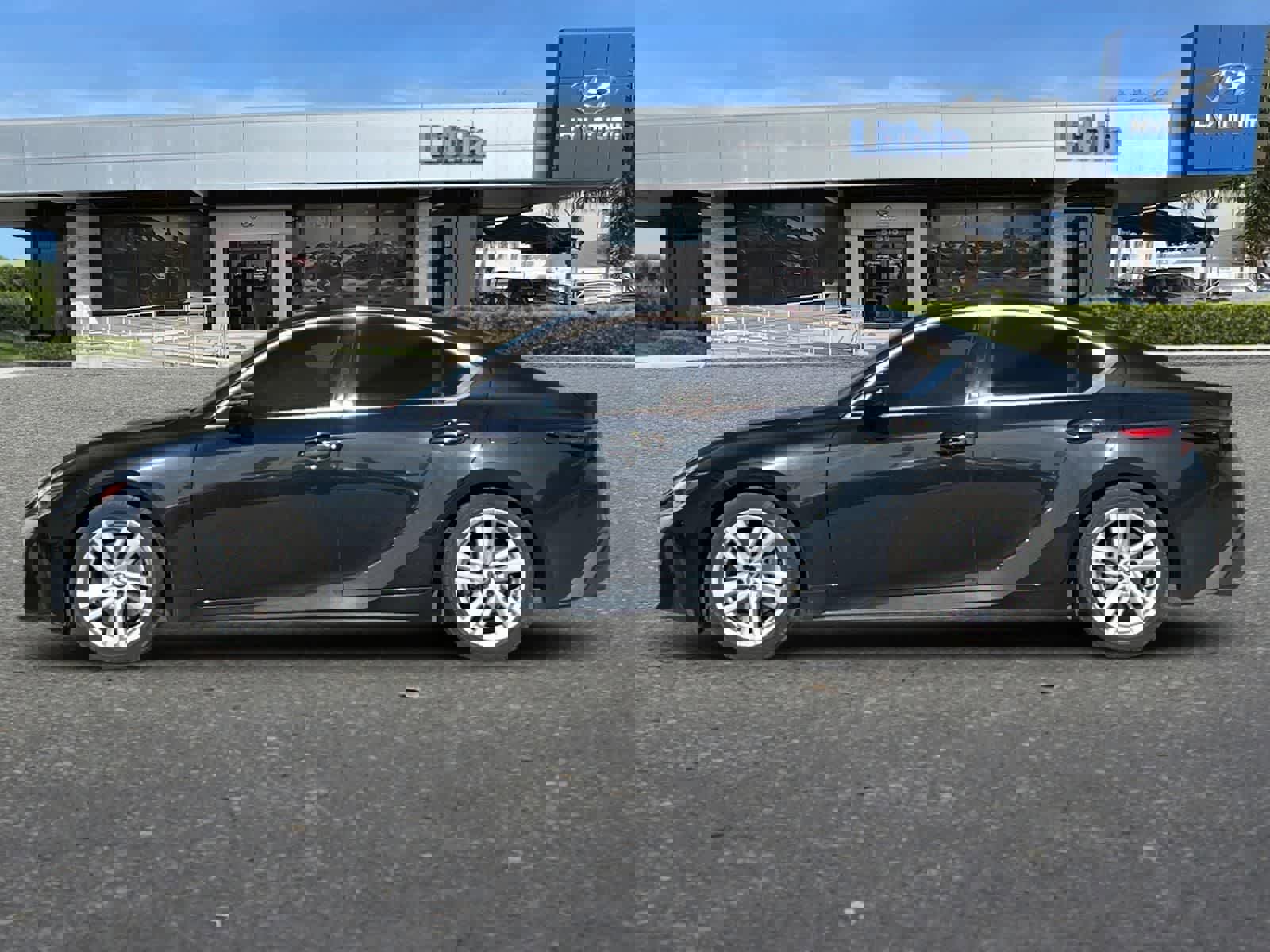 Used 2021 Lexus IS 300 w/ Comfort Package image 5