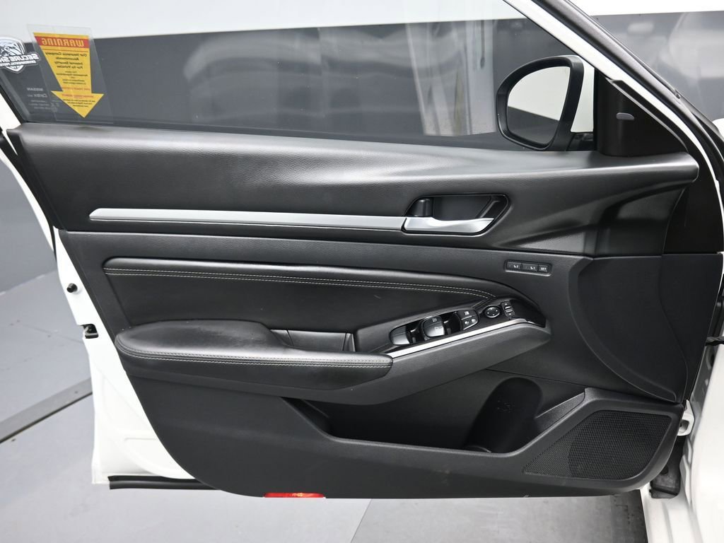 Used 2020 Nissan Altima 2.0 Platinum image 9