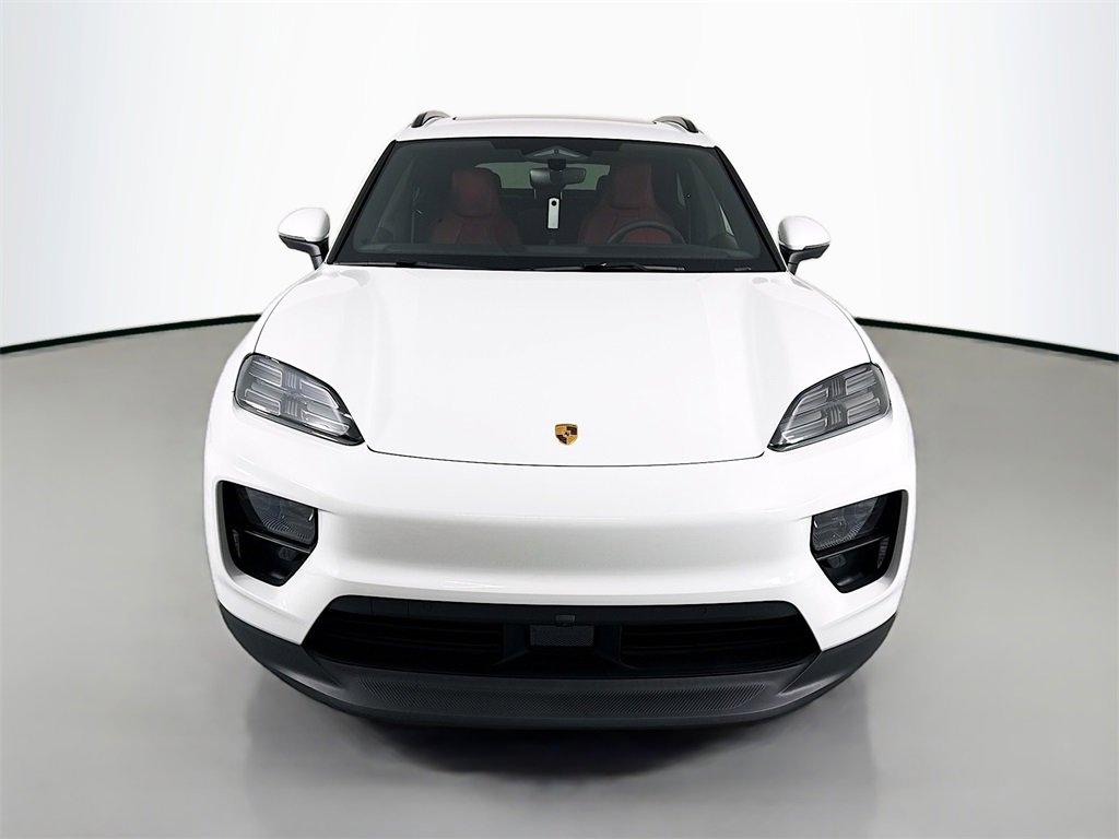 Used 2025 Porsche Macan Electric image 6
