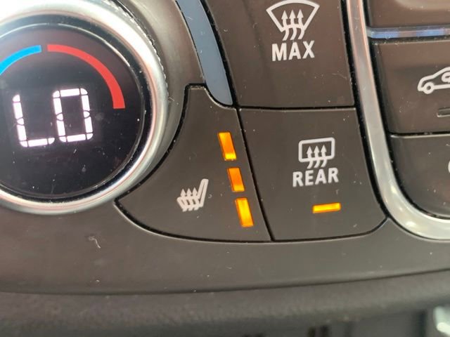 Used 2018 Chevrolet Traverse LT FWD image 13