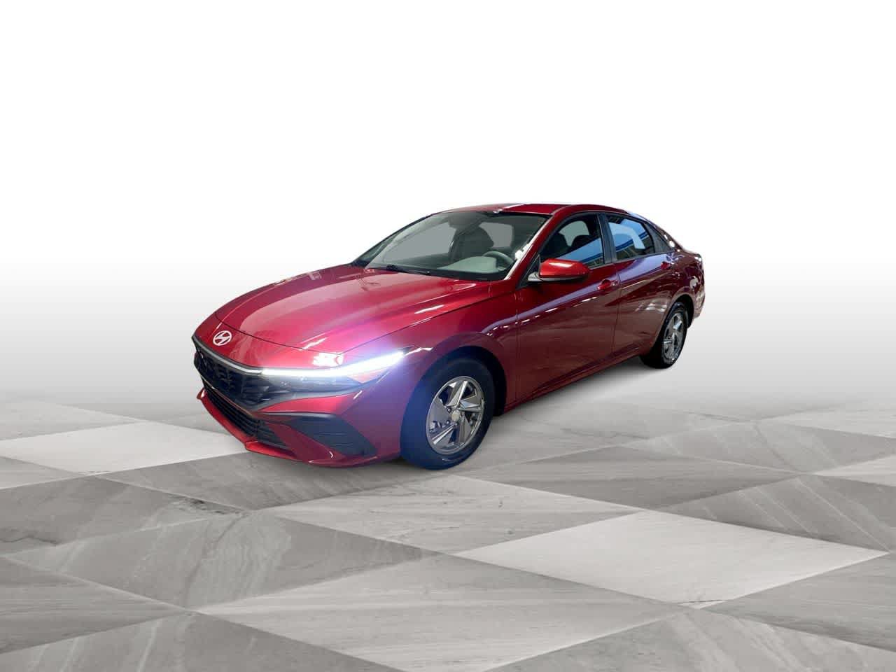 Used 2025 Hyundai Elantra SE FWD image 4