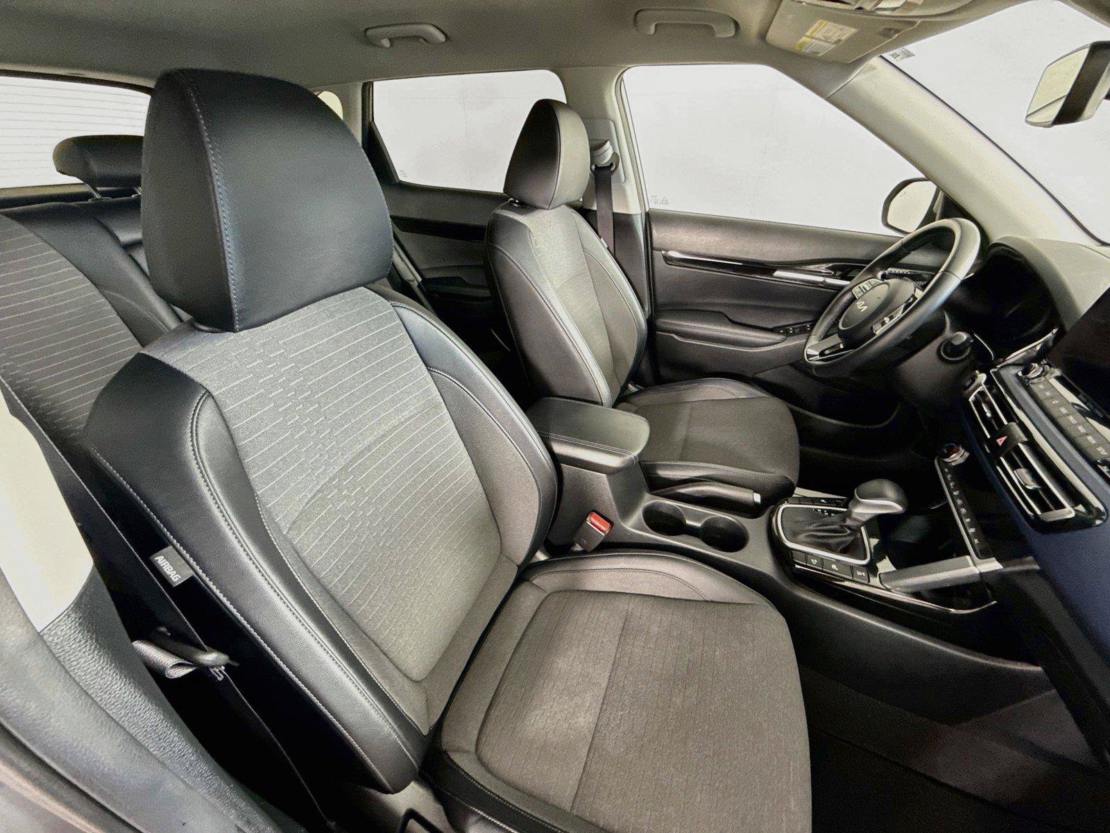 Used 2023 Kia Seltos Nightfall Edition AWD/4WD image 28