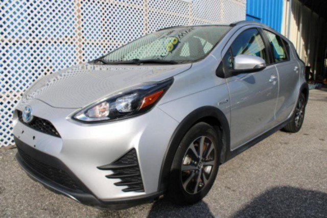 Used 2018 Toyota Prius C One image 8