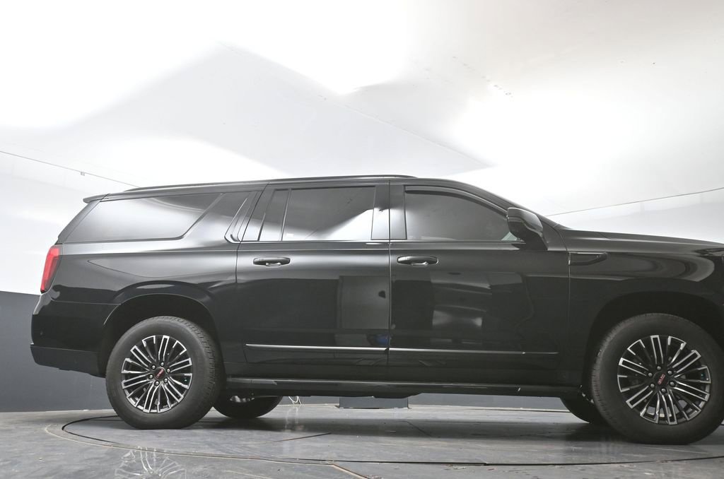 Used 2025 GMC Yukon XL Elevation AWD/4WD image 53