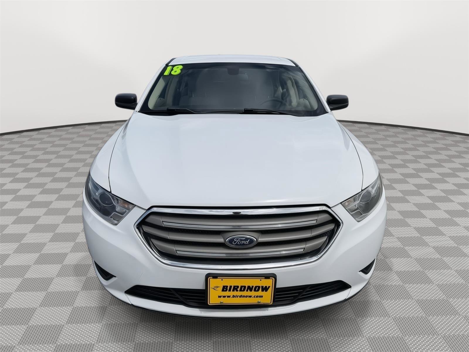 Used 2018 Ford Taurus SE FWD image 7