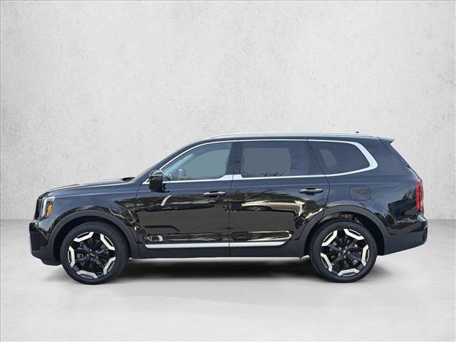 Used 2025 Kia Telluride S image 8