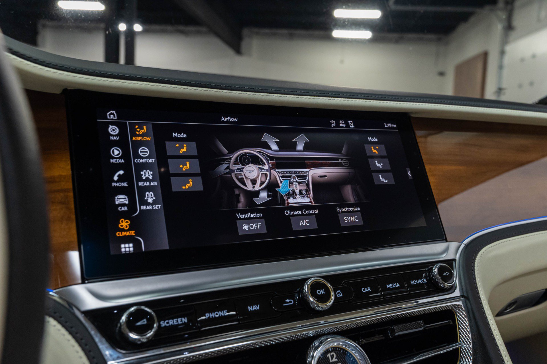 Used 2021 Bentley Flying Spur W12 AWD/4WD image 39