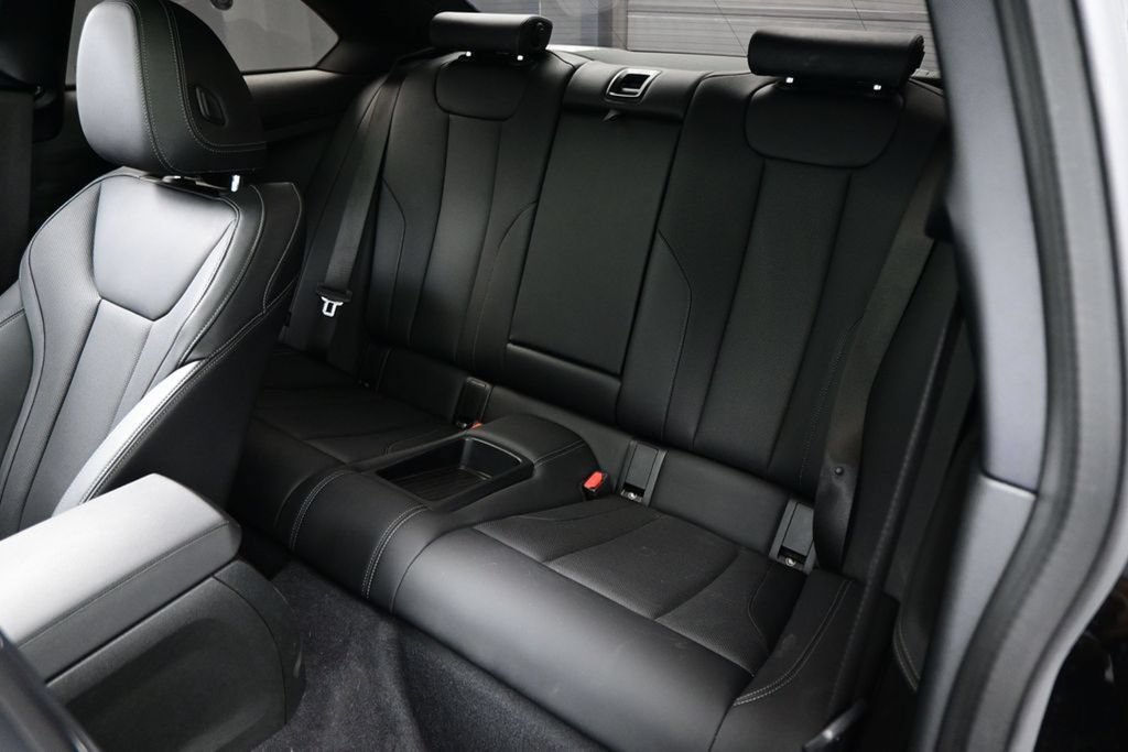 Used 2022 BMW 230i Coupe w/ Convenience Package RWD image 17