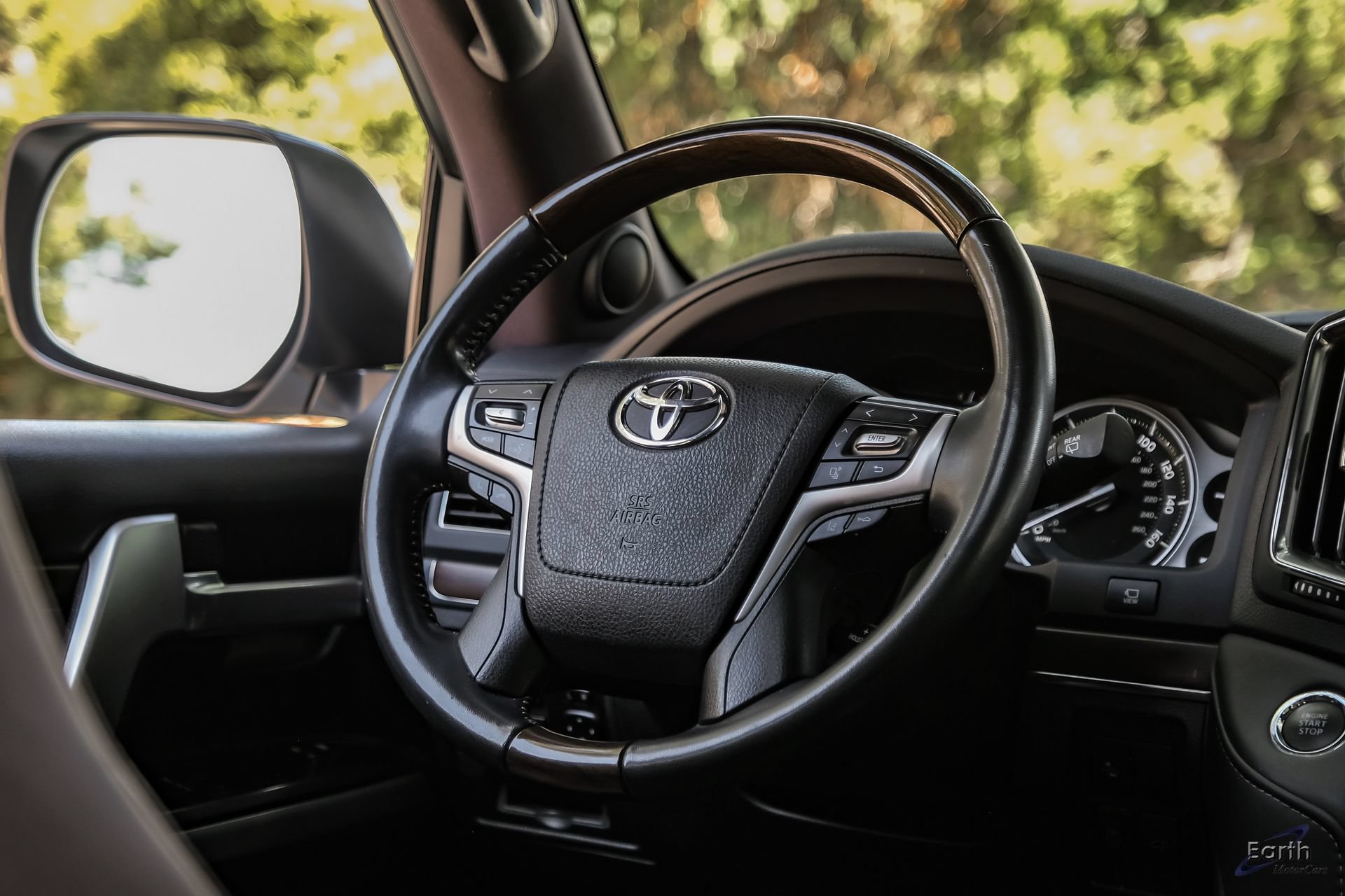 Used 2020 Toyota Land Cruiser AWD/4WD image 47