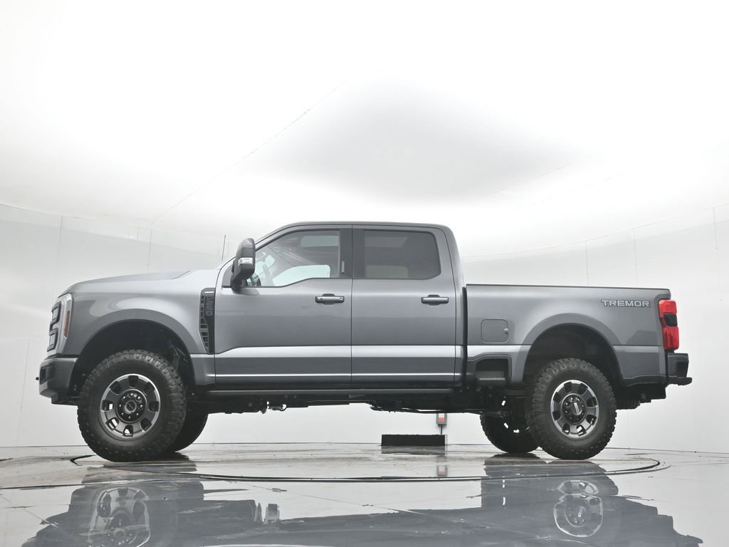 Used 2024 Ford F250 Lariat w/ Tremor Off-Road Package image 8